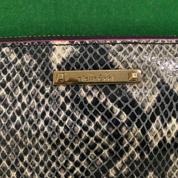 Stella & Dot Wallet - Picture 2 of 3
